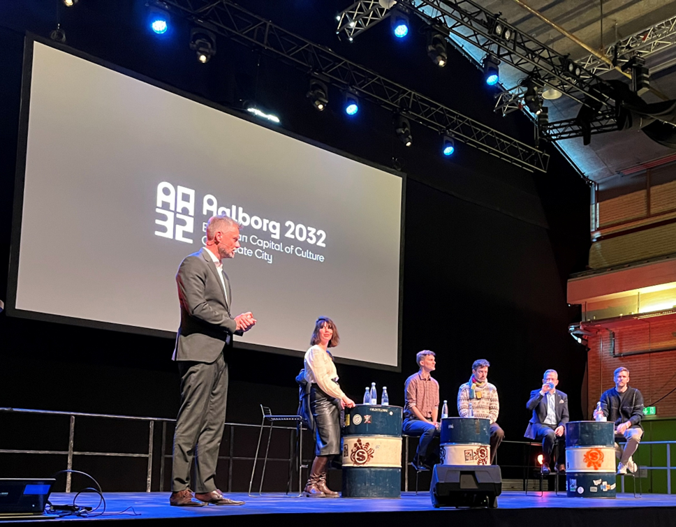 Paneldrøftelse til opstartskonference af AA32